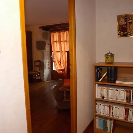 Maison De Caractere A Thiezac, 10 Pers, 5 Ch, Terrasse, Jardin, Ski A Proximite - Fr-1-742-385 *