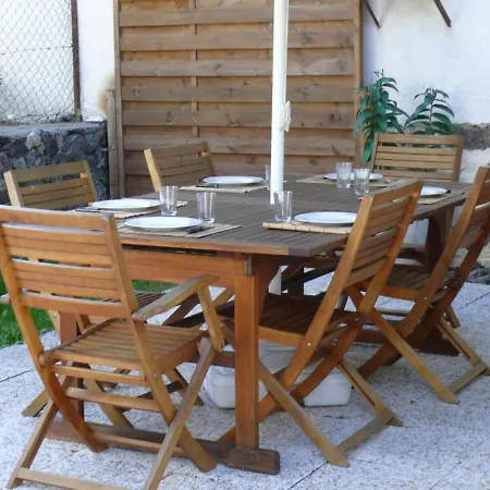 Maison De Caractere A Thiezac, 10 Pers, 5 Ch, Terrasse, Jardin, A Proximite - Fr-1-742-385 *
