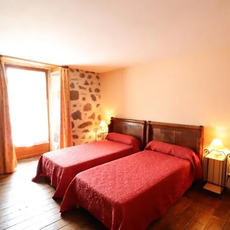 Maison De Caractere A Thiezac, 10 Pers, 5 Ch, Terrasse, Jardin, A Proximite - Fr-1-742-385 * Thiézac